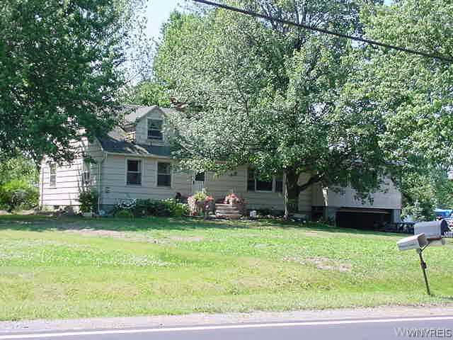 211 Peck Road Parma, NY 14468 - Photo 1 of 1 Exterior Front