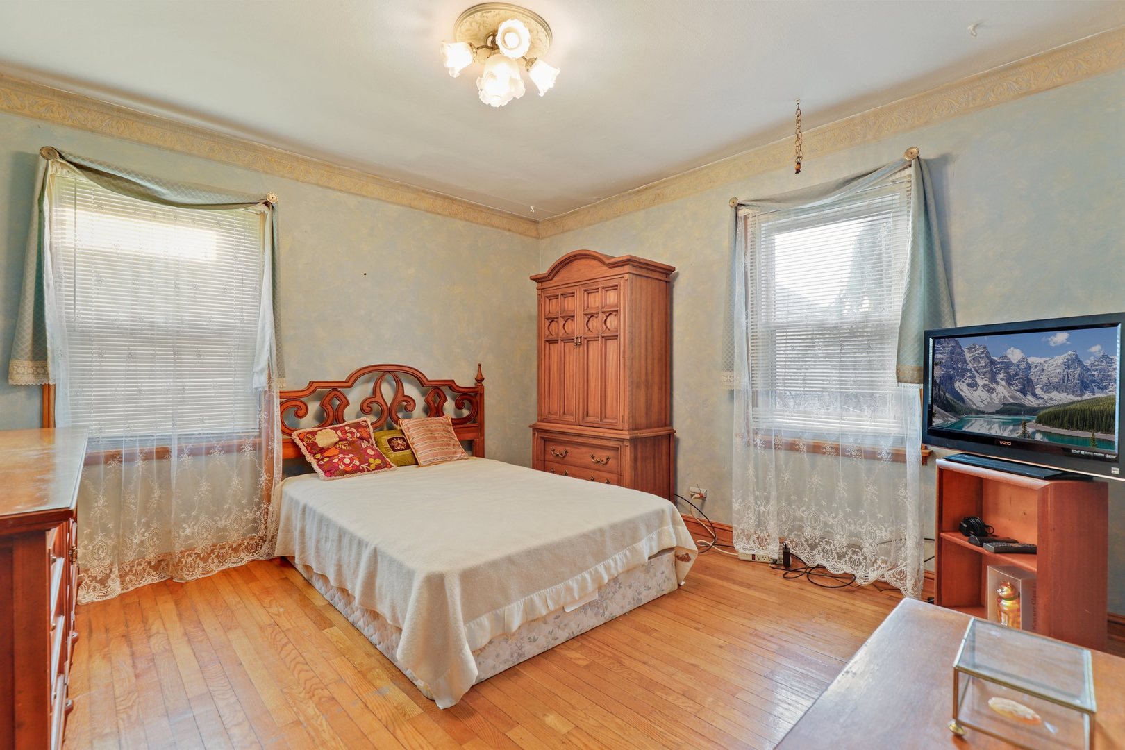 11018 Princess Avenue Chicago Ridge, IL 60415 - Photo 9 of 21