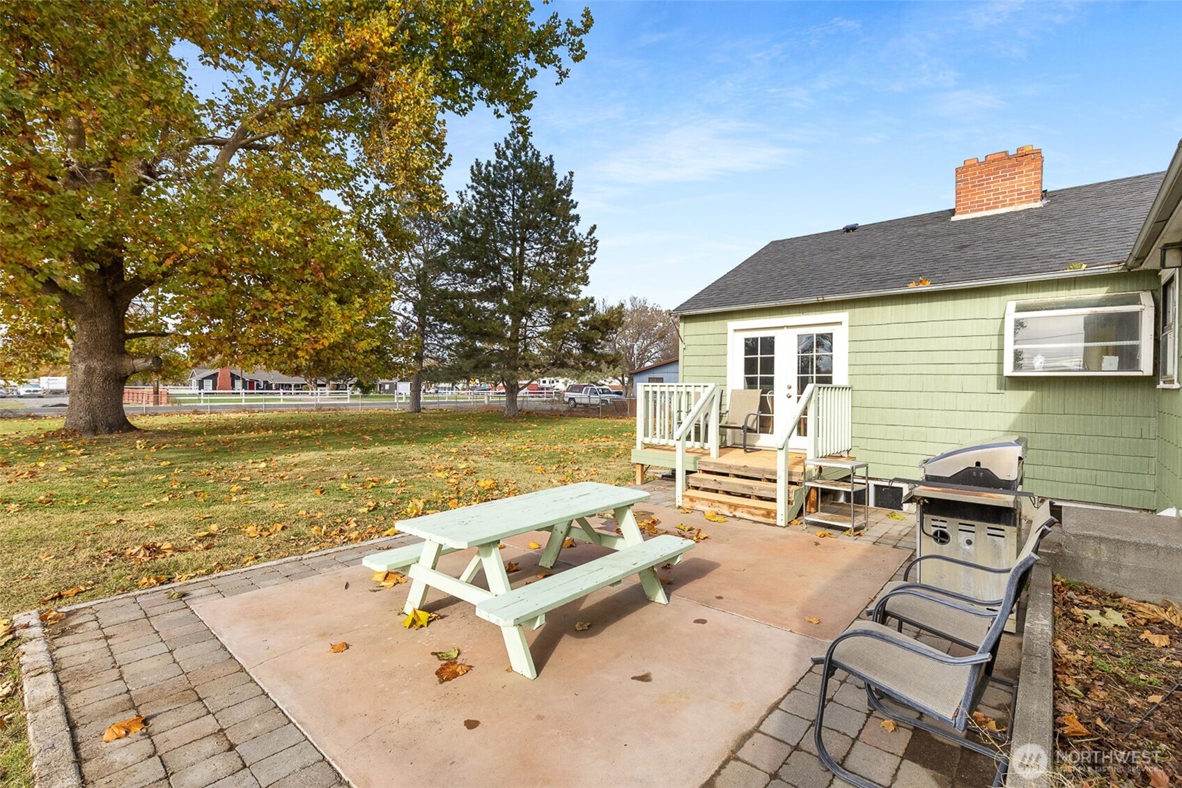 32105 South Finley Road Kennewick, WA 99337 - Photo 28 of 34 swimming pool view with a outdoor seating