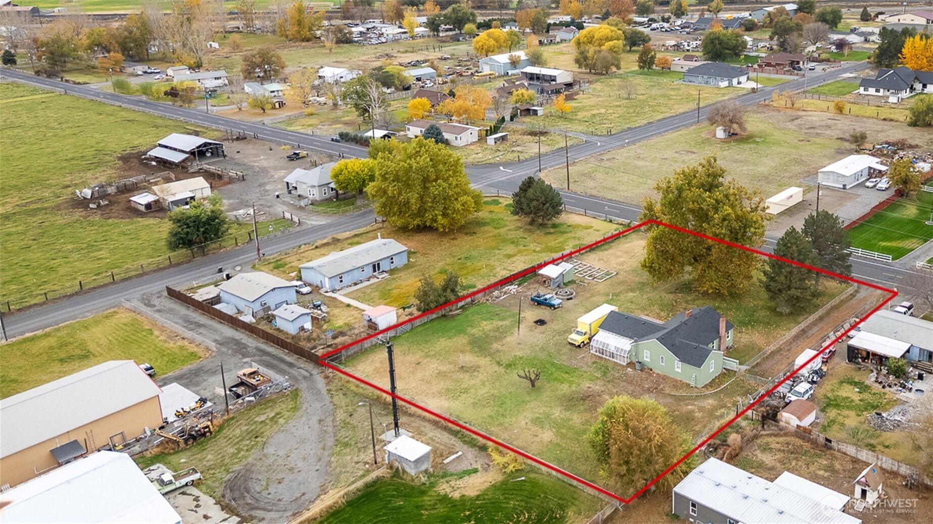 32105 South Finley Road Kennewick, WA 99337 - Photo 34 of 34 an aerial view of a house with outdoor space