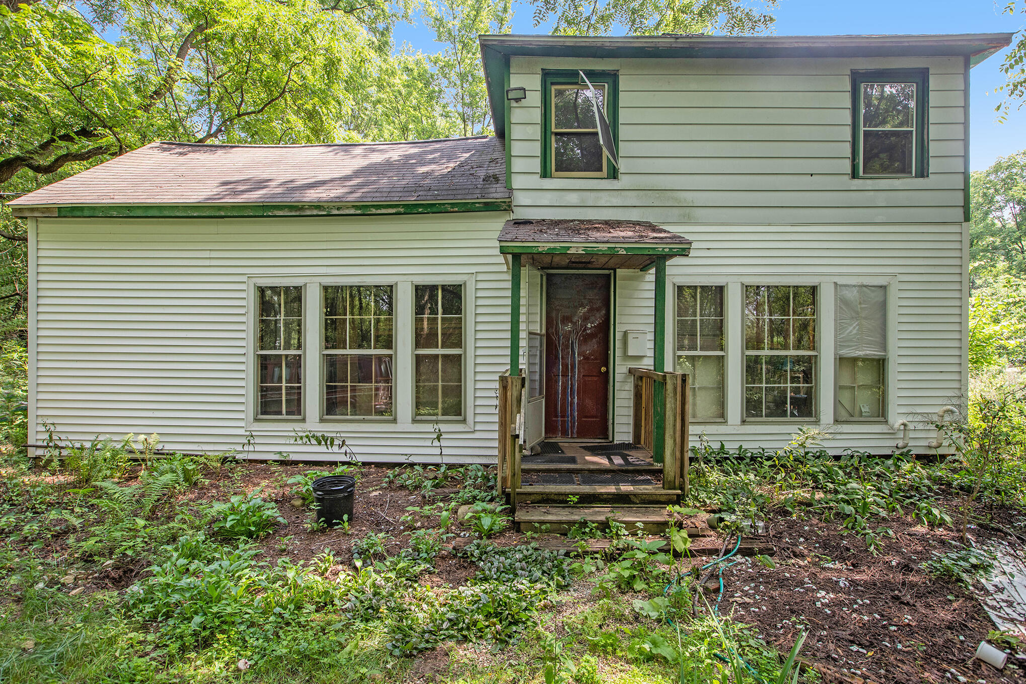3806 Nazareth Road Kalamazoo, MI 49004 - Photo 2 of 20 2