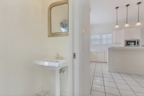 $379,000 | 158 Oakwell Farms Parkway, San Antonio, TX 78218