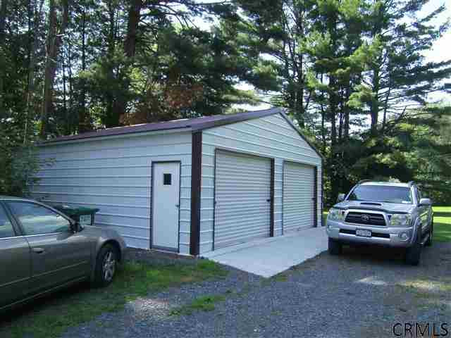 1172 County Line Road Rotterdam, NY 12306 - Photo 8 of 11 Photo 9
