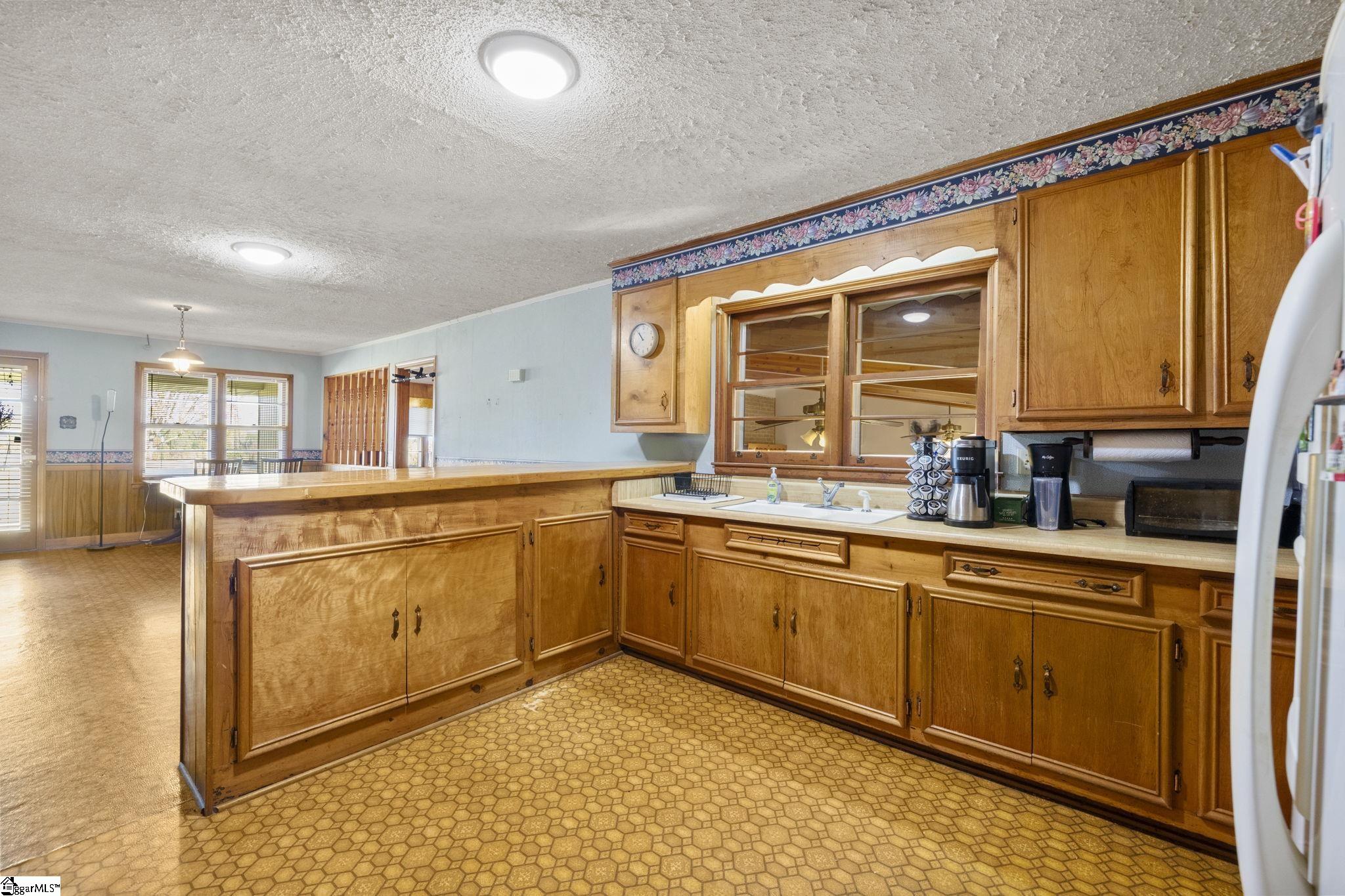 155 Ferguson Road Pickens, SC 29671 - Photo 10 of 40