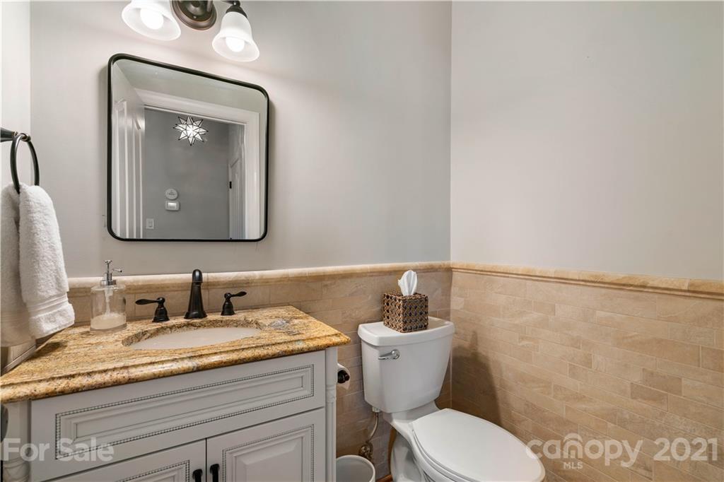 16309 Woolwine Road Charlotte, NC 28278 - Photo 16 of 48 Gallery Image 16