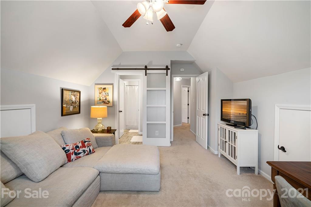 16309 Woolwine Road Charlotte, NC 28278 - Photo 41 of 48 Gallery Image 41