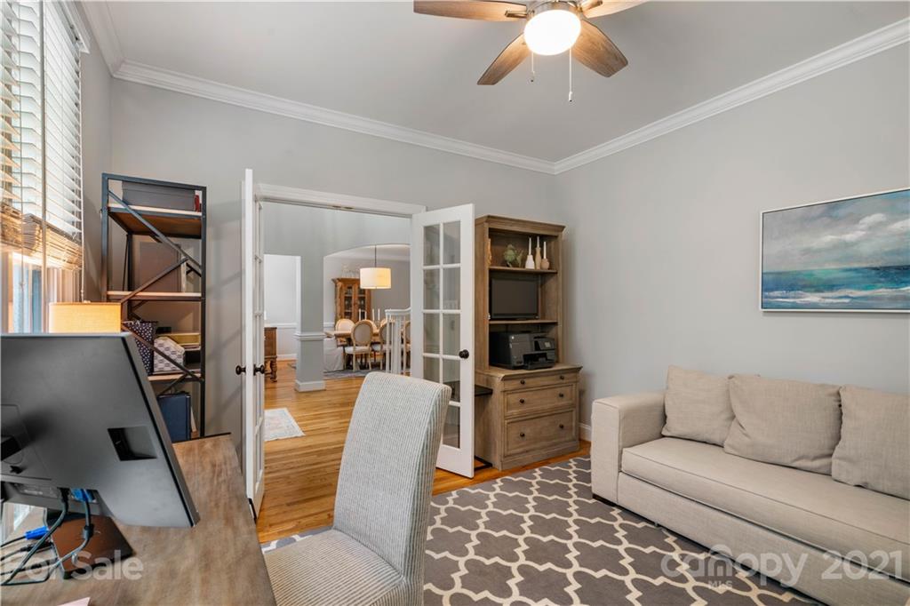 16309 Woolwine Road Charlotte, NC 28278 - Photo 6 of 48 Gallery Image 6