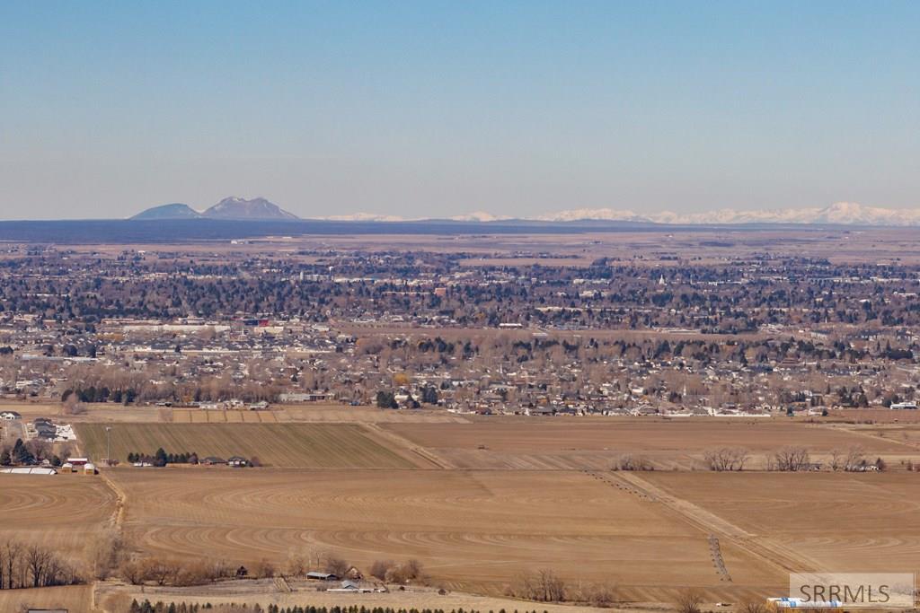 1175 South Rimline Drive Idaho Falls, ID 83401 - Photo 4 of 15