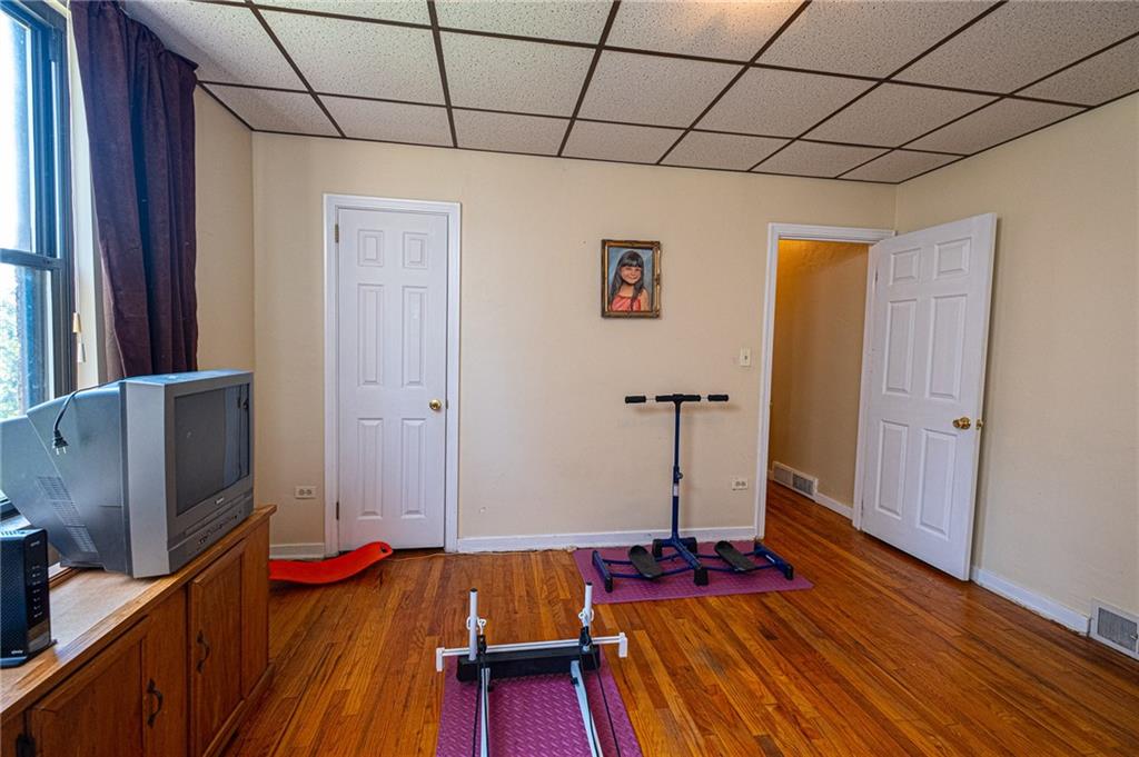 265 Walton Road Baldwin, PA 15236 - Photo 14 of 25 Gallery Image 14