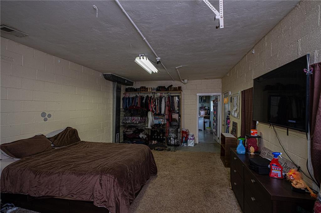 265 Walton Road Baldwin, PA 15236 - Photo 21 of 25 Gallery Image 21