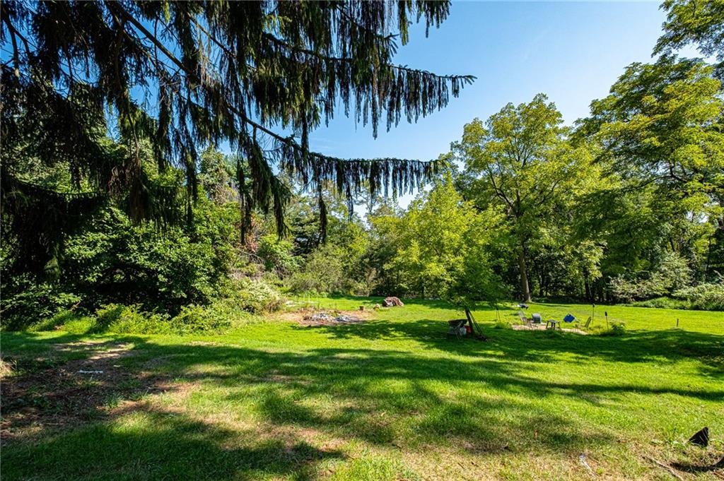 265 Walton Road Baldwin, PA 15236 - Photo 23 of 25 Gallery Image 23