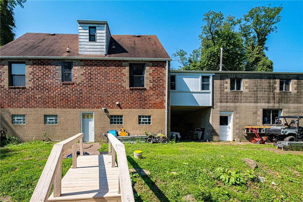 265 Walton Road Baldwin, PA 15236 - Photo 24 of 25 Gallery Image 24