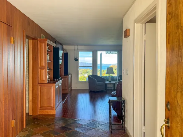 $1,975,000 | 165 Crescent Road, Burlington, VT 05401