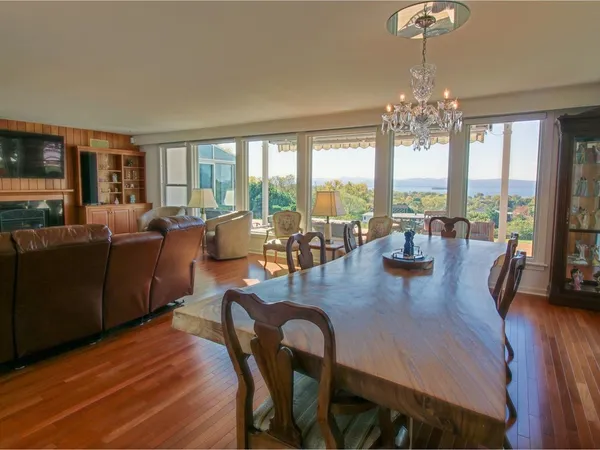 $1,975,000 | 165 Crescent Road, Burlington, VT 05401