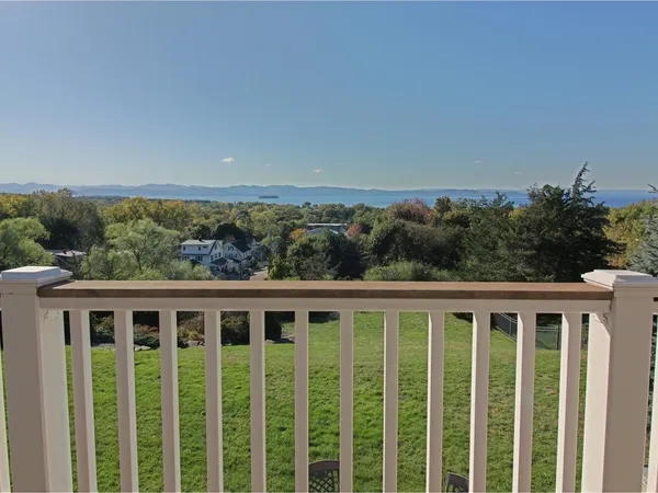 $1,975,000 | 165 Crescent Road, Burlington, VT 05401