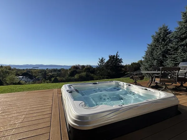 $1,975,000 | 165 Crescent Road, Burlington, VT 05401