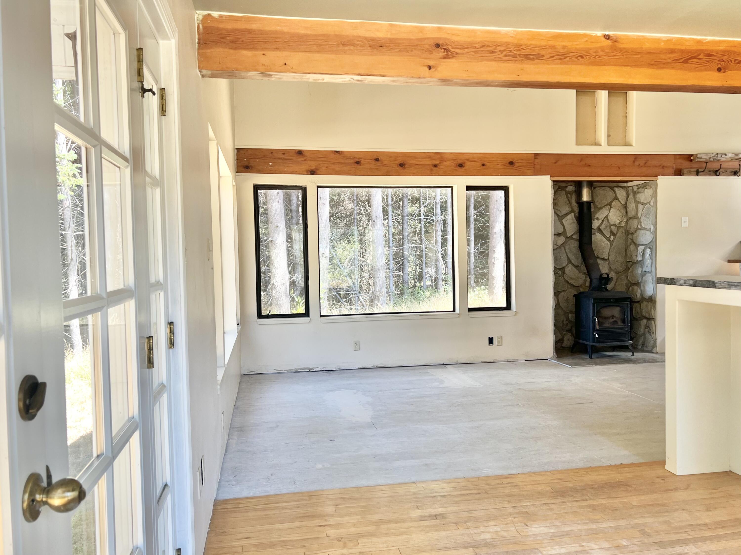 955 Spring Road Whitethorn, CA 95589 - Photo 36 of 74