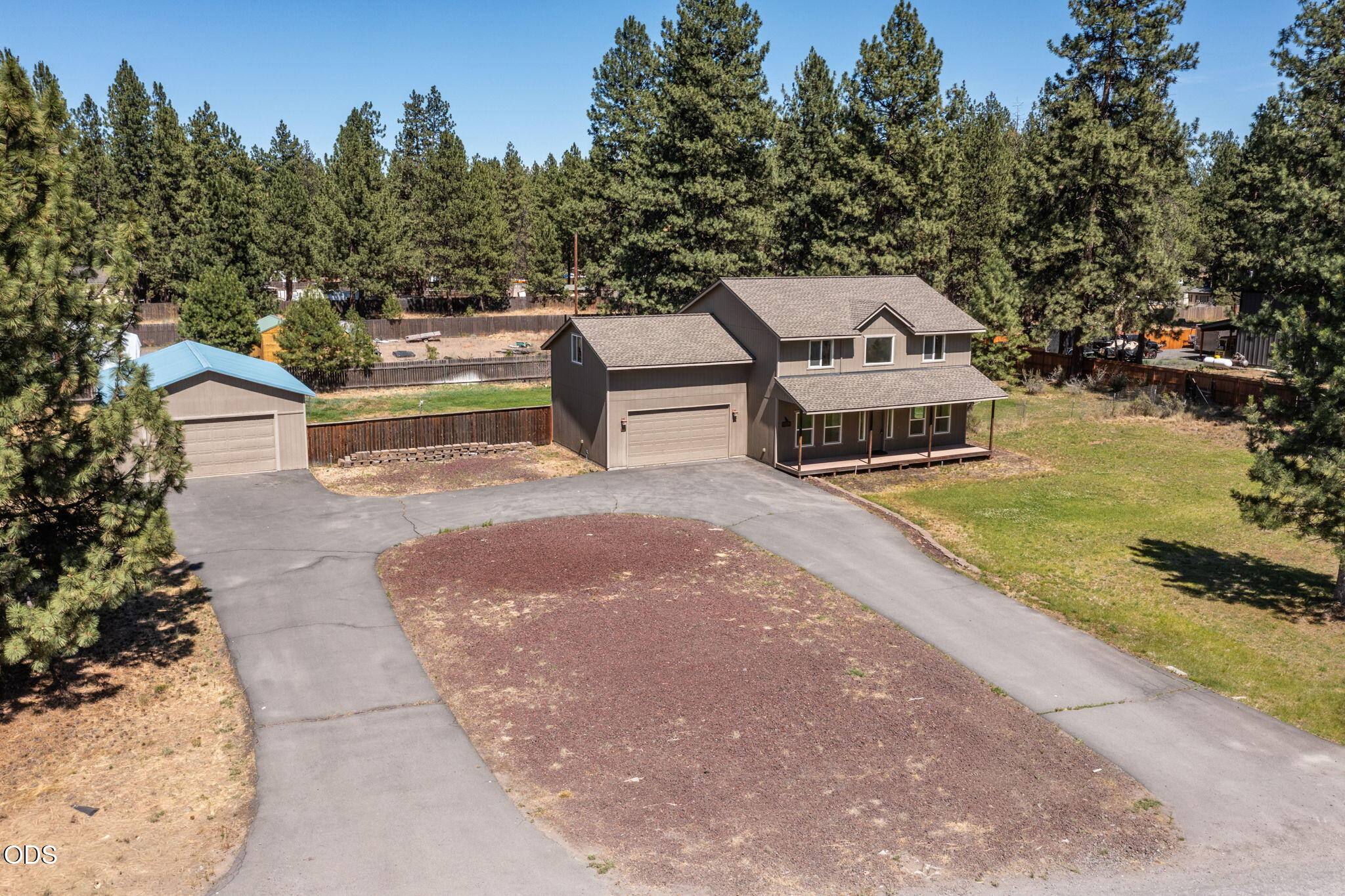 60180 Pawnee Road Bend, OR 97702 - Photo 32 of 53