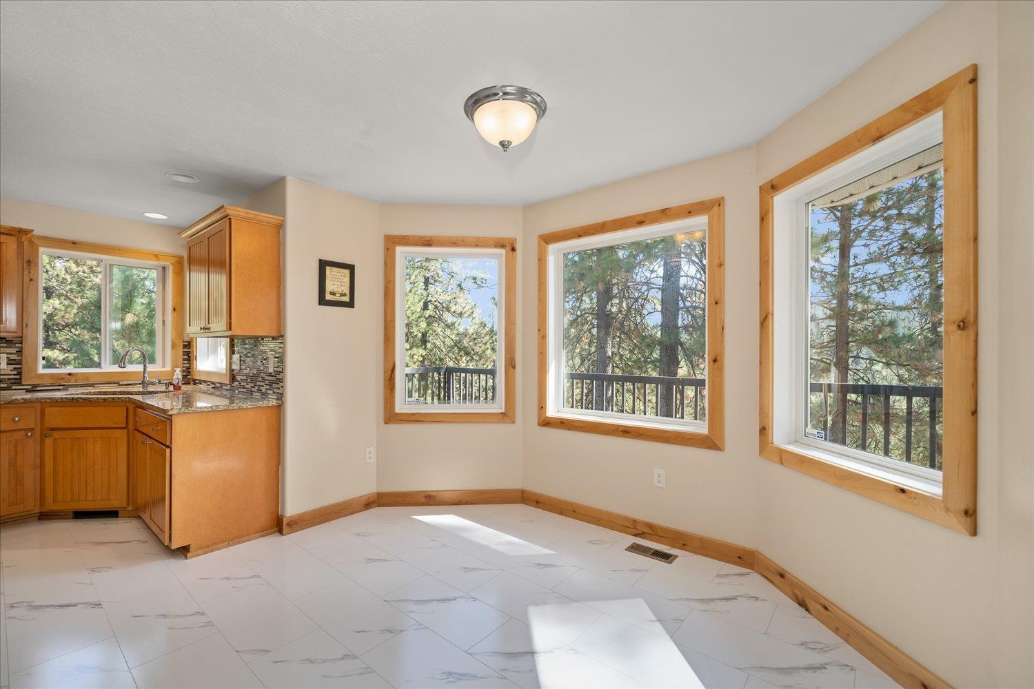 12025 South Baltimore Road Spokane, WA 99223 - Photo 12 of 48 Gallery Image 12