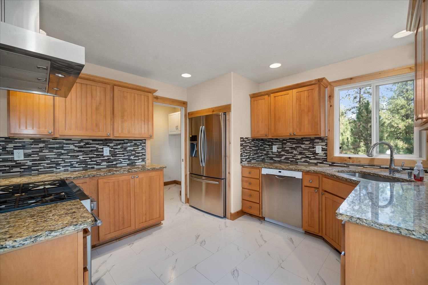 12025 South Baltimore Road Spokane, WA 99223 - Photo 17 of 48 Gallery Image 17