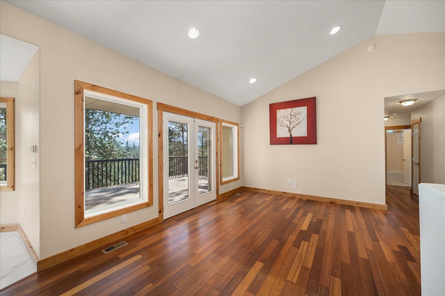 12025 South Baltimore Road Spokane, WA 99223 - Photo 8 of 48 Gallery Image 8