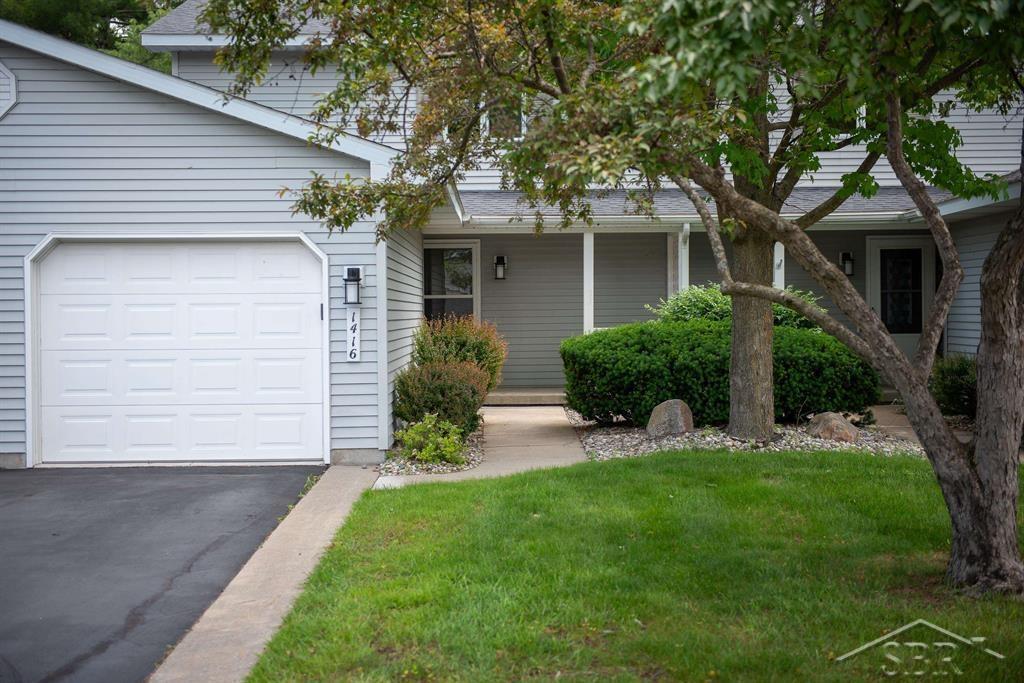 1416 Pheasant Ridge Drive Midland, MI 48640 - Photo 6 of 42