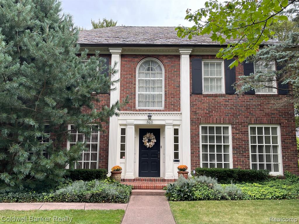 868 Whittier Road Grosse Pointe Park, MI 48230 - Photo 1 of 48
