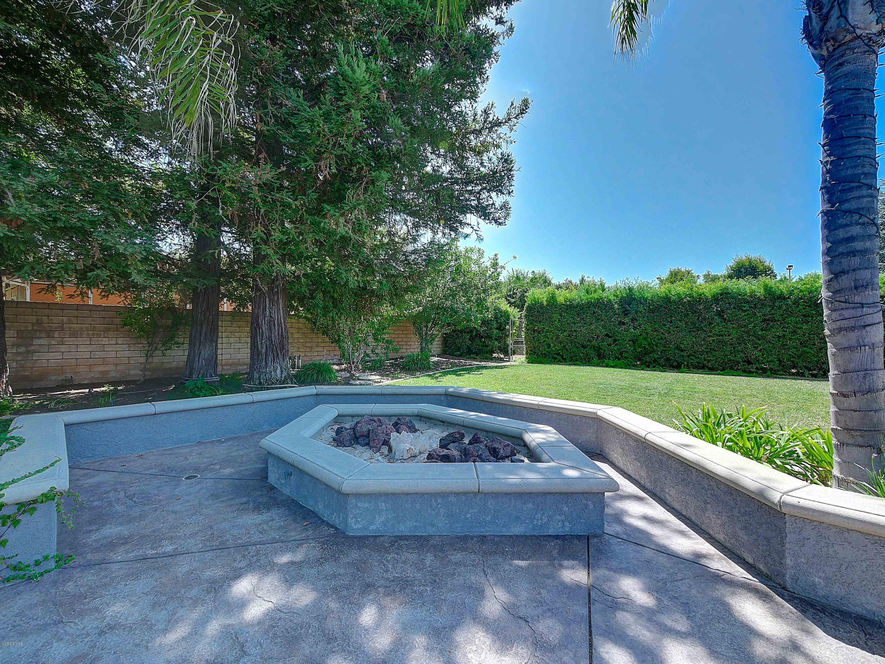 425 Valley Gate Road Simi Valley, CA 93065 - Photo 32 of 45 425 Valley Gate Road Simi Valley-30