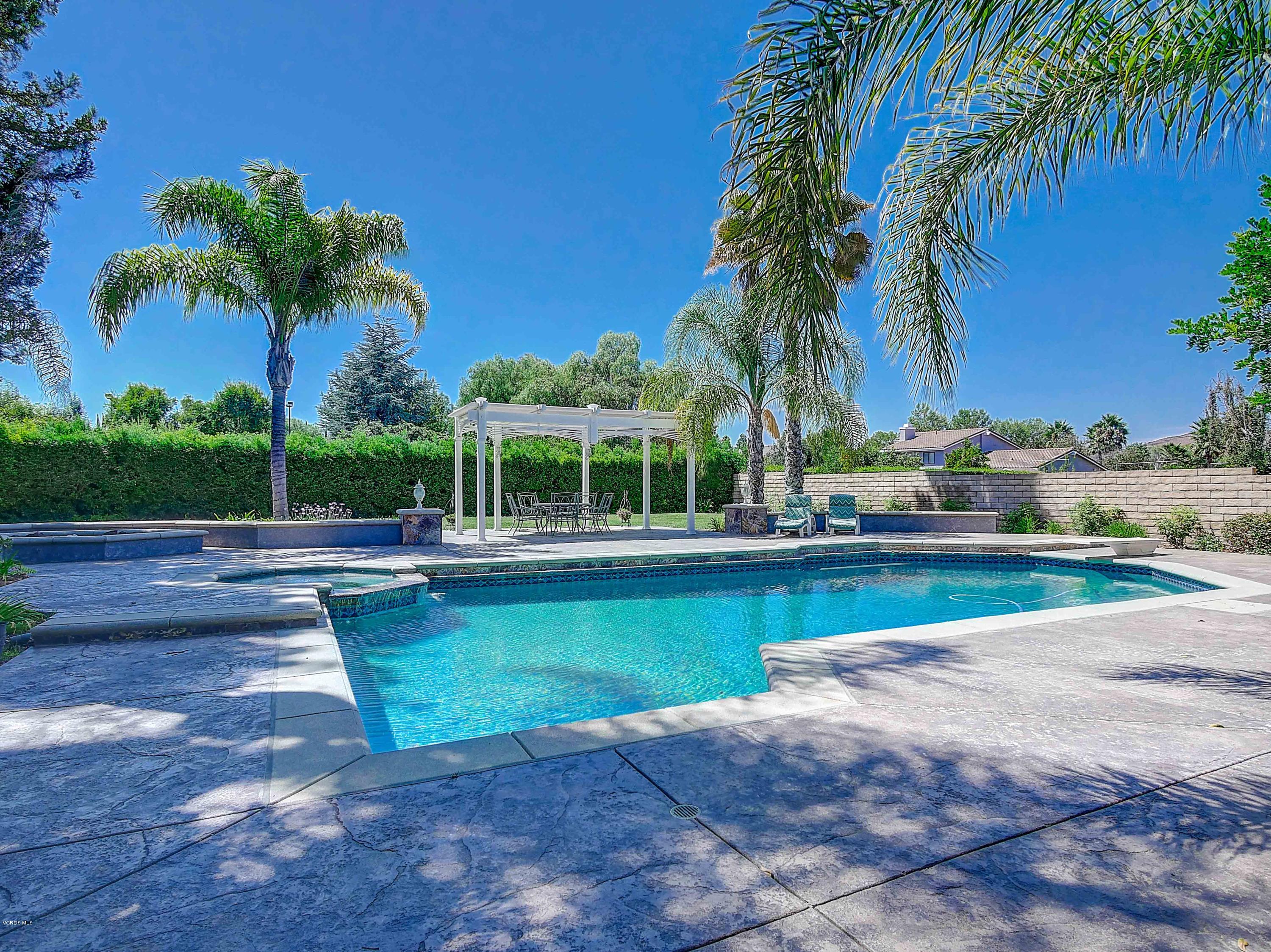 425 Valley Gate Road Simi Valley, CA 93065 - Photo 33 of 45 425 Valley Gate Road Simi Valley-28
