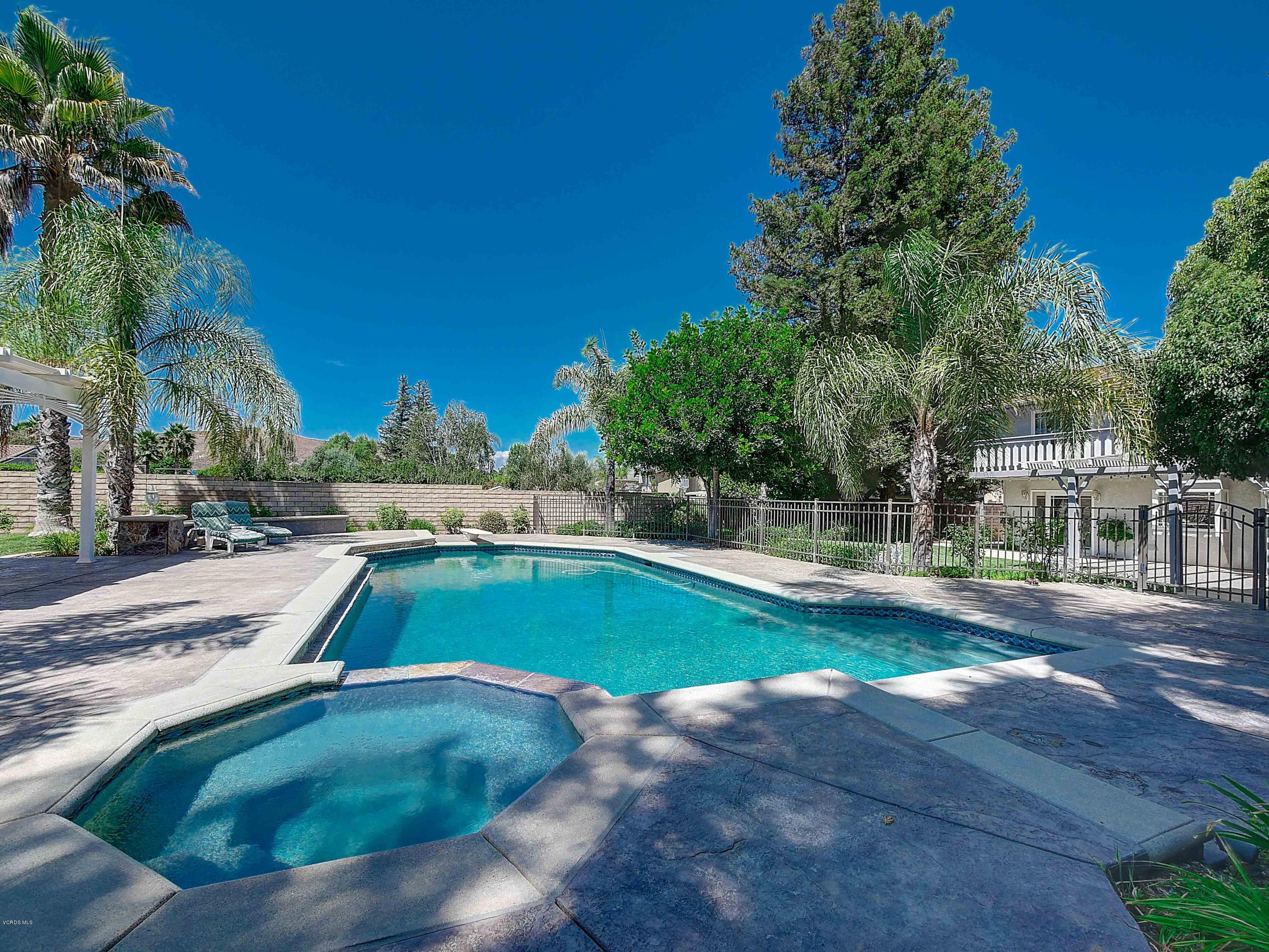 425 Valley Gate Road Simi Valley, CA 93065 - Photo 34 of 45 425 Valley Gate Road Simi Valley-29
