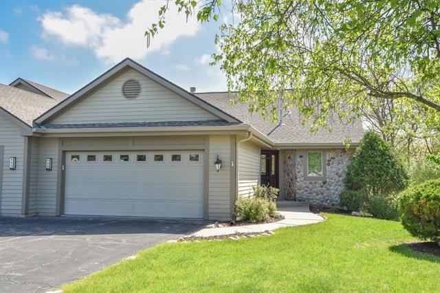 482 Oak Ridge Drive Hartland, WI 53029 - Photo 1 of 1 Gallery Image 1