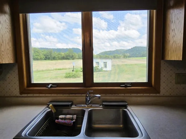 $695,000 | 47298 Honey Farm Road, Gays Mills, WI 54631