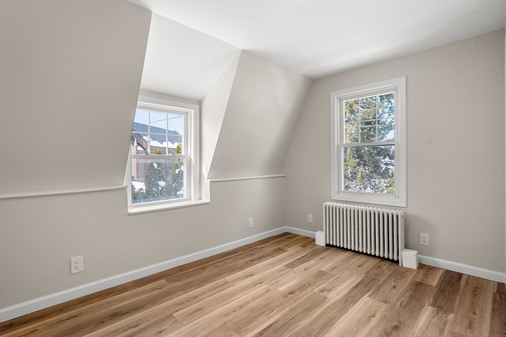 83 Spring Street Fairhaven, MA 02719 - Photo 21 of 27