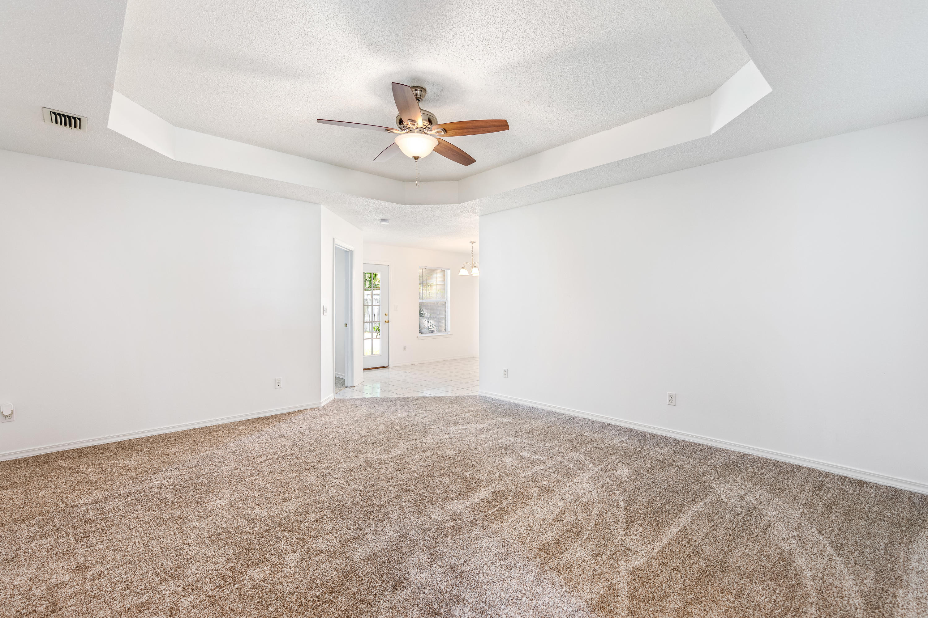 50 Snook Road Mary Esther, FL 32569 - Photo 4 of 21 Living Room
