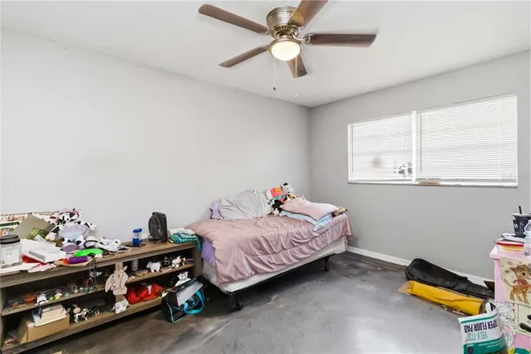 $425,000 | 2710 5th Street East, Bradenton, FL 34208