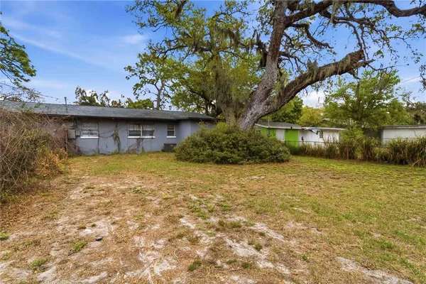 $425,000 | 2710 5th Street East, Bradenton, FL 34208