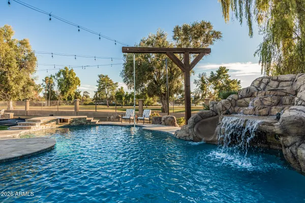 $20,000 | 5821 East Cactus Road, Scottsdale, AZ 85254