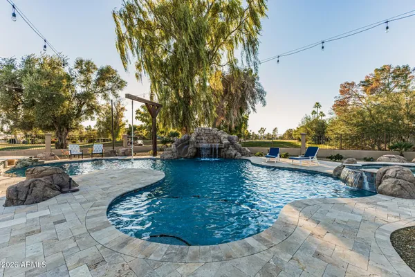 $20,000 | 5821 East Cactus Road, Scottsdale, AZ 85254