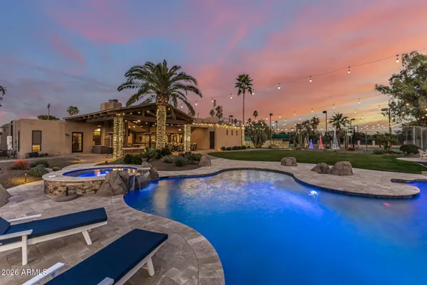 $20,000 | 5821 East Cactus Road, Scottsdale, AZ 85254