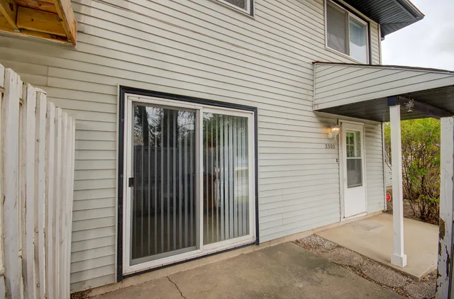 $1,800 | 2302 Carnation Drive, Unit 317C, Crest Hill, IL 60403