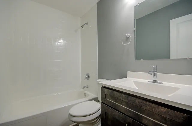 $1,800 | 2302 Carnation Drive, Unit 317C, Crest Hill, IL 60403