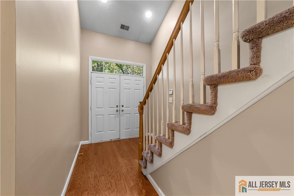 53 Winthrop Road, Unit 53F Monroe Township, NJ 08831 - Photo 5 of 30