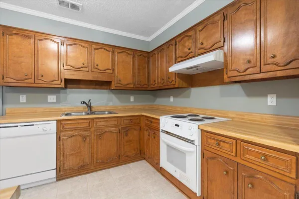 $1,325 | 2902 Running Creek Lane, Augusta, GA 30907