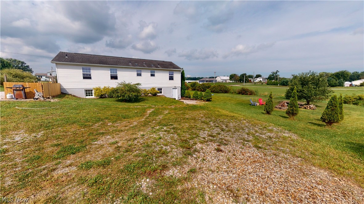 8855 Congress Road Lodi, OH 44254 - Photo 21 of 29 Rear/Walk-out