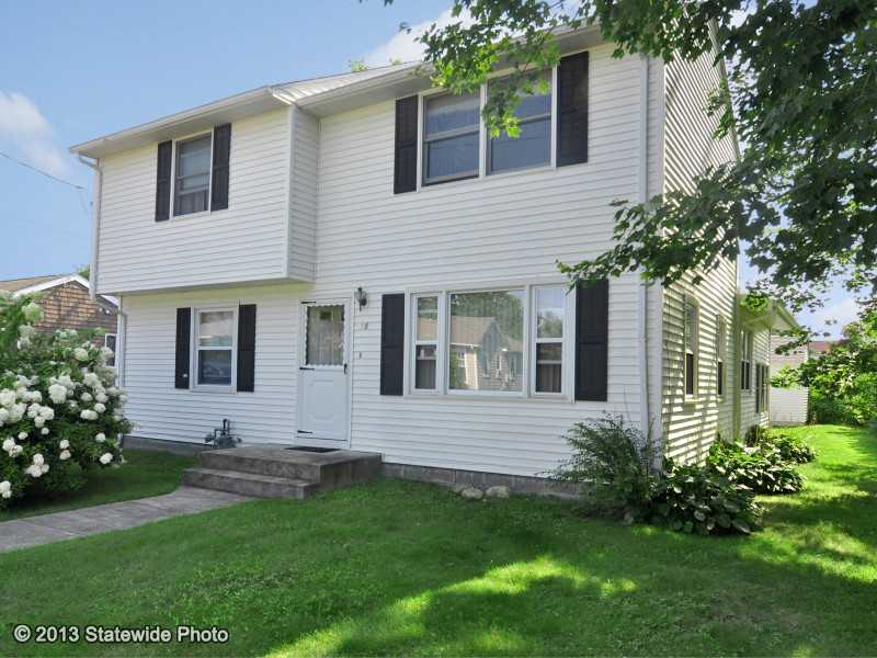 15 Eire Road Narragansett, RI 02882 - Photo 1 of 25 Exterior Front.