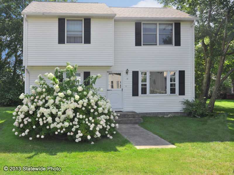 15 Eire Road Narragansett, RI 02882 - Photo 17 of 25 Exterior Front.