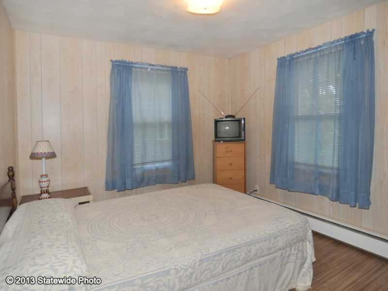 15 Eire Road Narragansett, RI 02882 - Photo 21 of 25 Bedroom.