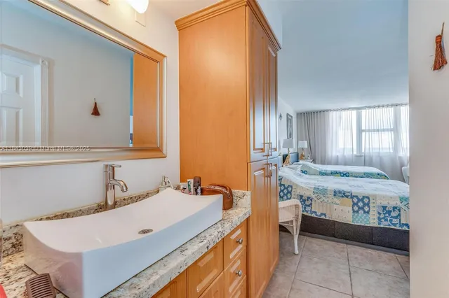 $2,500 | 2030 South Ocean Drive, Unit 1803, Hallandale Beach, FL 33009