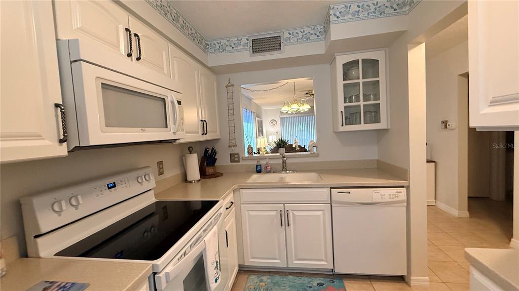 3668 Trophy Boulevard New Port Richey, FL 34655 - Photo 8 of 25