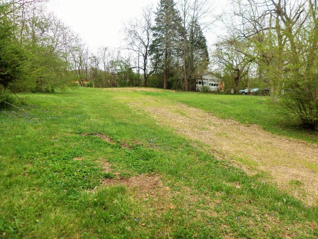 117 Houston Avenue Oak Ridge, TN 37830 - Photo 2 of 11 SAM_0349